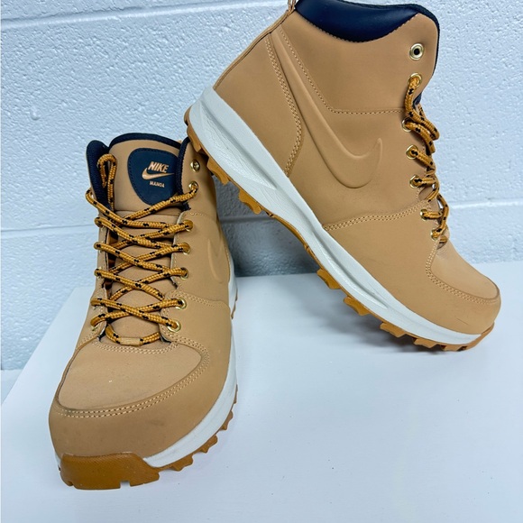 nike tan boots mens